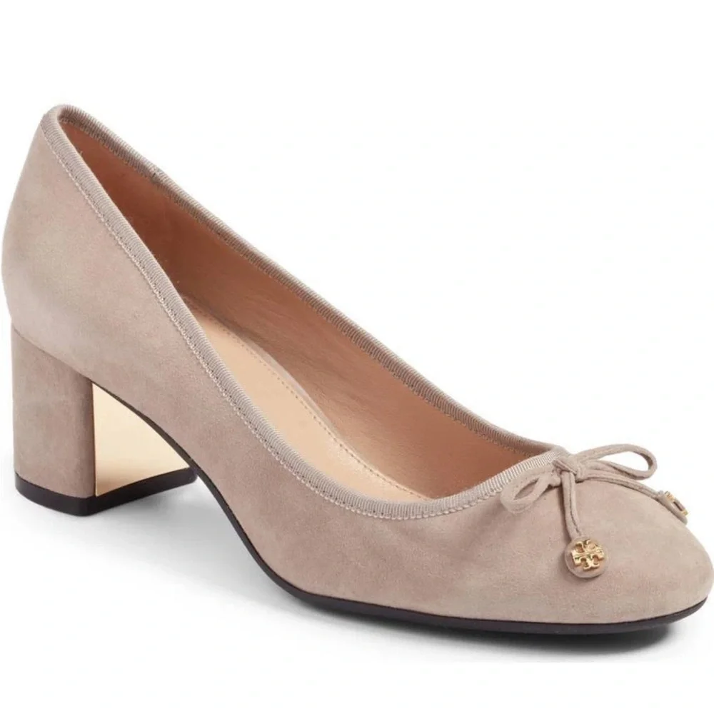 Like New Tory Burch Laila 50 Suede Block Heel Pumps Dust Storm, Size 7.5